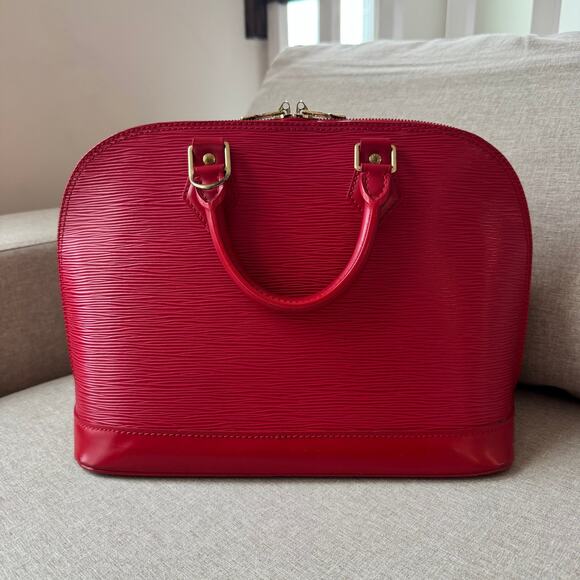 Louis Vuitton Epi Alma PM Red Textured Leather Handbag With Matching Wallet - Picture 2 of 14